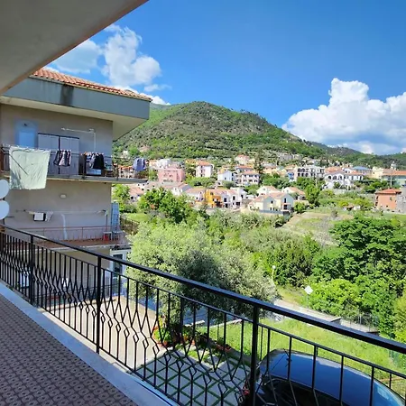 Nella Quiete Di Boissano, Con Vista E Posto Auto Privato Apartamento *