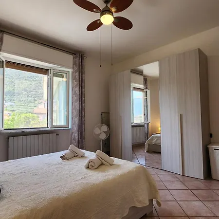 Nella Quiete Di Boissano, Con Vista E Posto Auto Privato