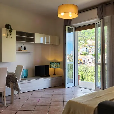 Nella Quiete Di Boissano, Con Vista E Posto Auto Privato *