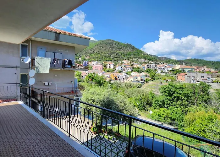 Nella Quiete Di Boissano, Con Vista E Posto Auto Privato Apartmán *