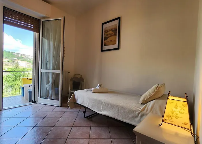 Nella Quiete Di Boissano, Con Vista E Posto Auto Privato *
